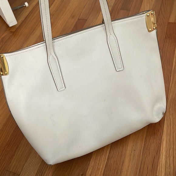 Miu Miu White Tote - Picture 3 of 6
